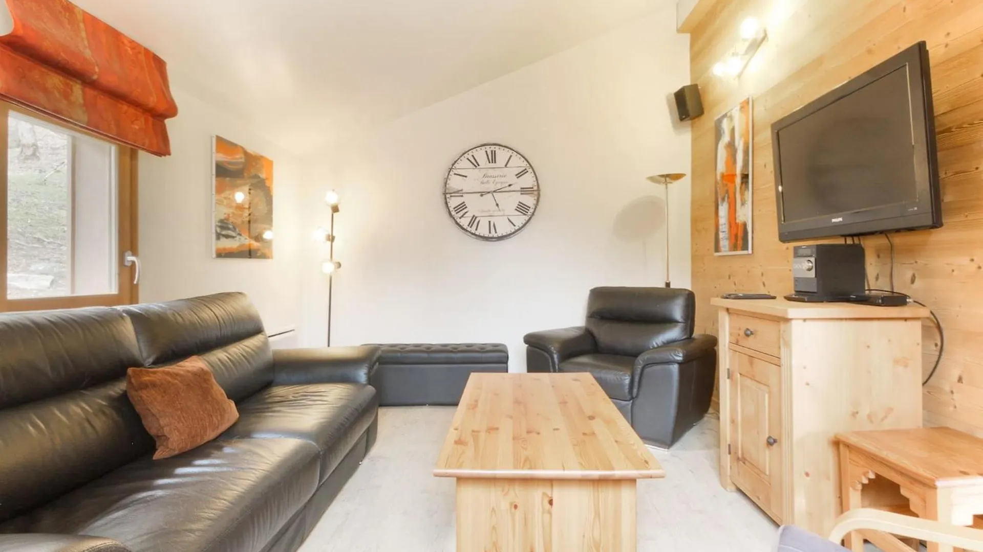 Apartment Betulle - 2Bedroom - Patio Facing Mont-Blanc Range Les Houches