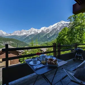 Noemie Chalet
