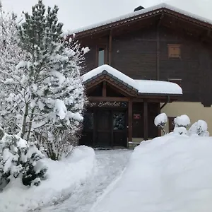 Des Ours Apartment